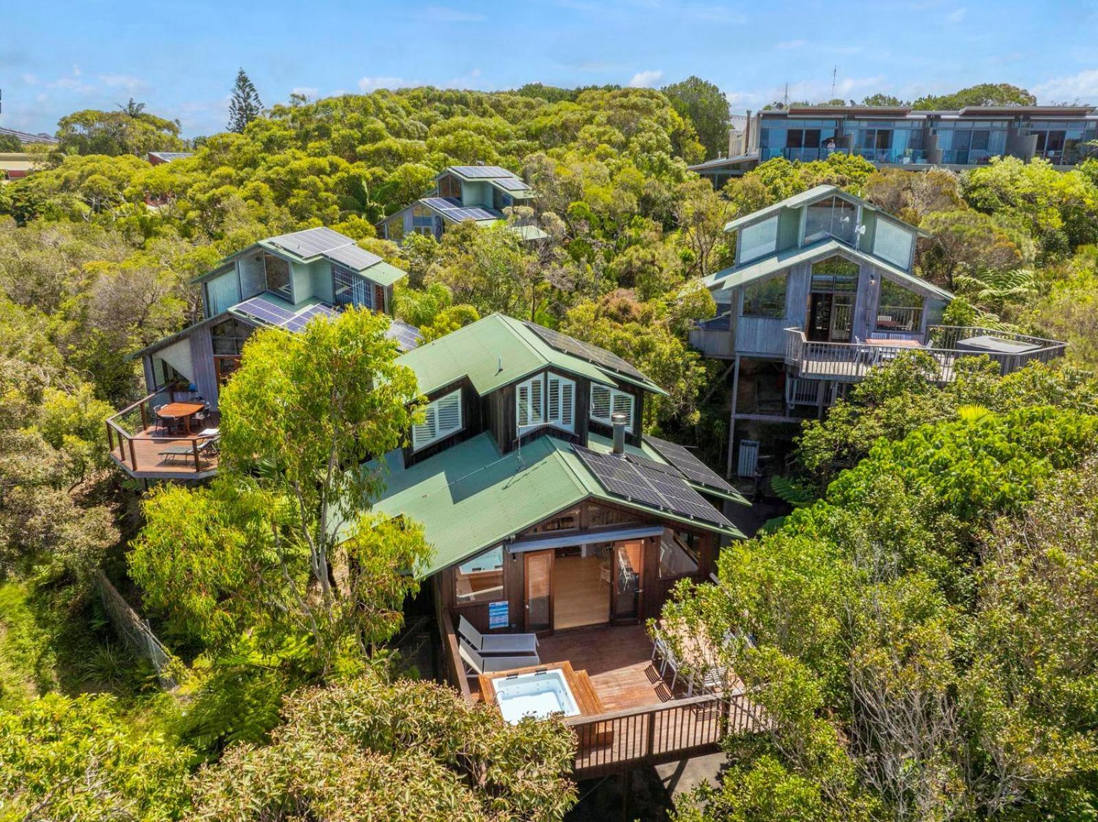 The Oasis Apartments And Treetop Houses Byron Bay Exteriér fotografie